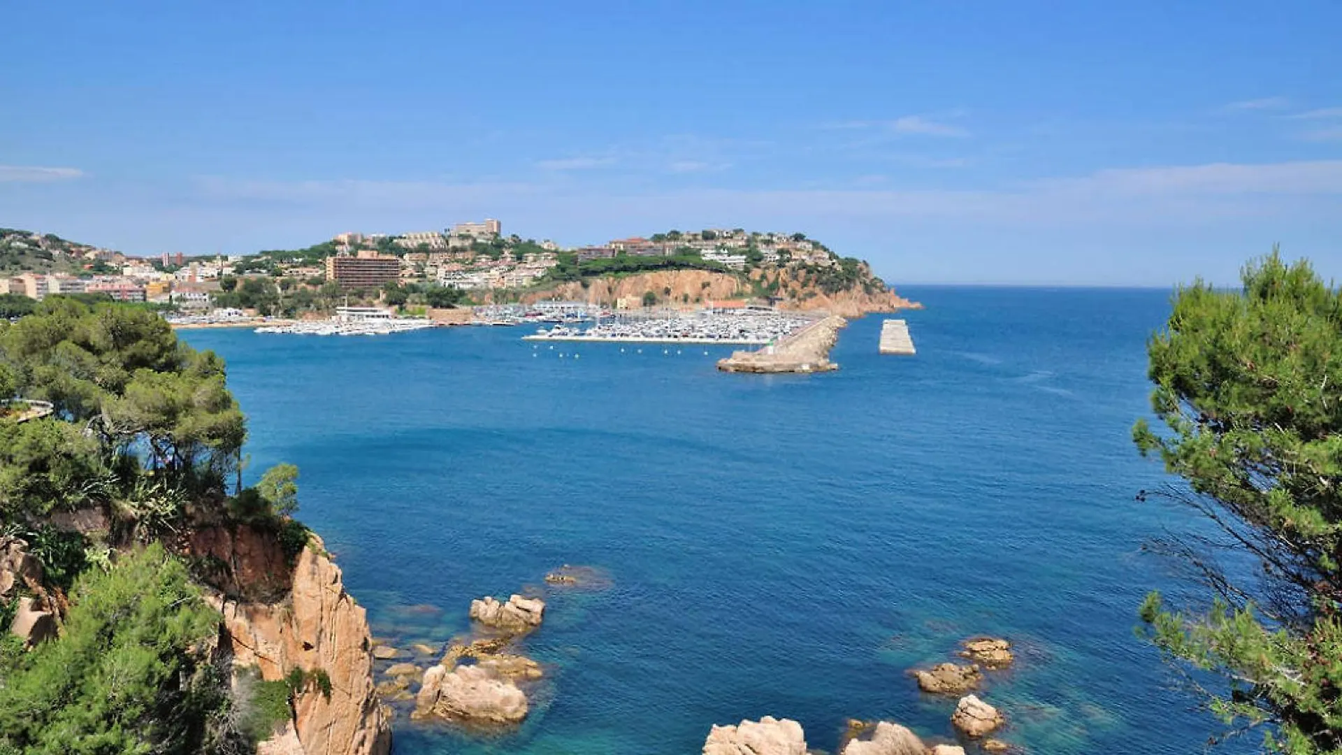 Lloguer30 Baobab Ideal For Families Next To The Beach Sant Feliu de Guíxols Spanien